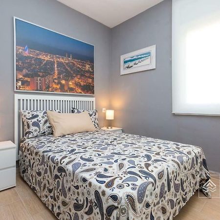 S12 - Beach Front Apartment --Free Wifi- Salou Exterior foto