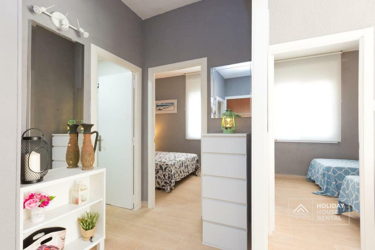 S12 - Beach Front Apartment --Free Wifi- Salou Exterior foto
