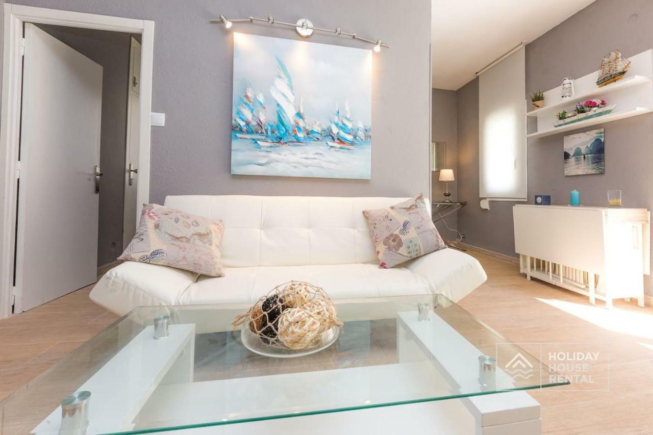 S12 - Beach Front Apartment --Free Wifi- Salou Exterior foto